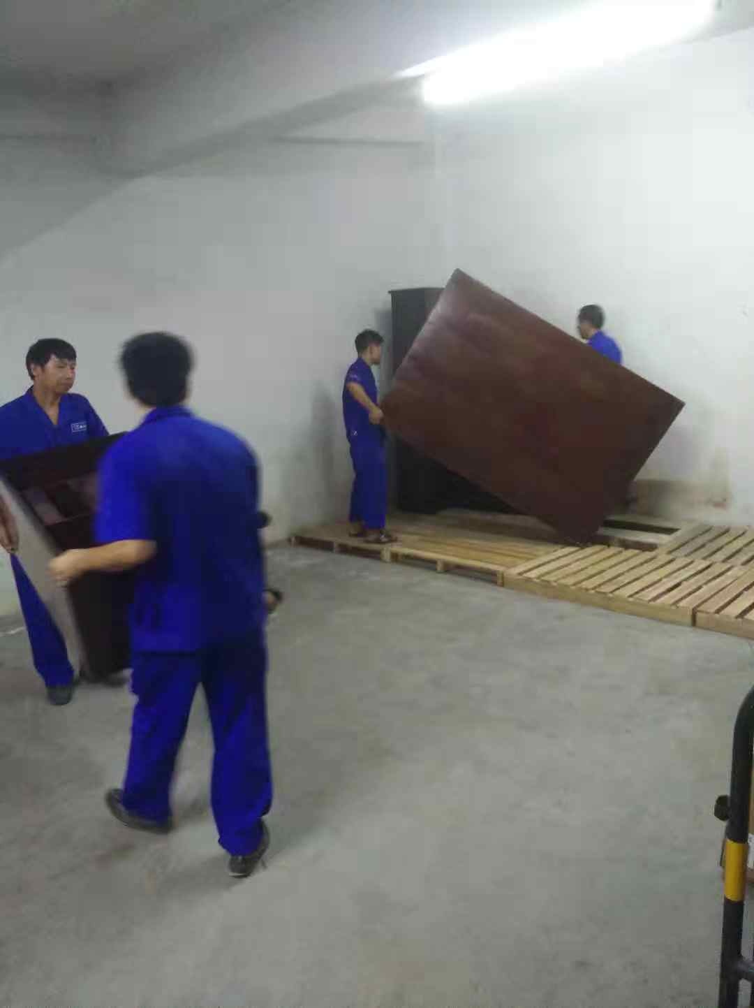  搬家怎么说?你还需要靠朋友吗？